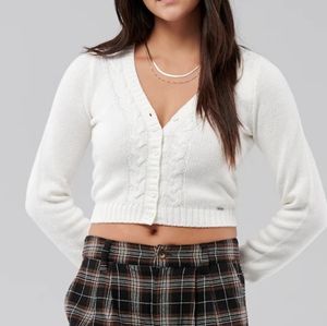hollister white cable knit crop cardigan